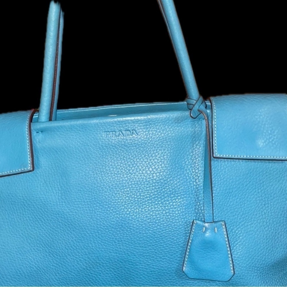 Prada Vitello Daino Triple Pocket Shopper Tote Like new! - Picture 5 of 9